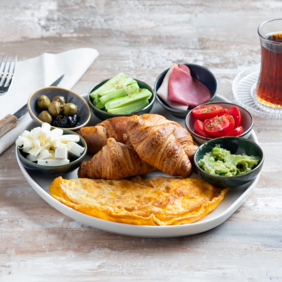 Karışık Kruvasan Kahvaltı