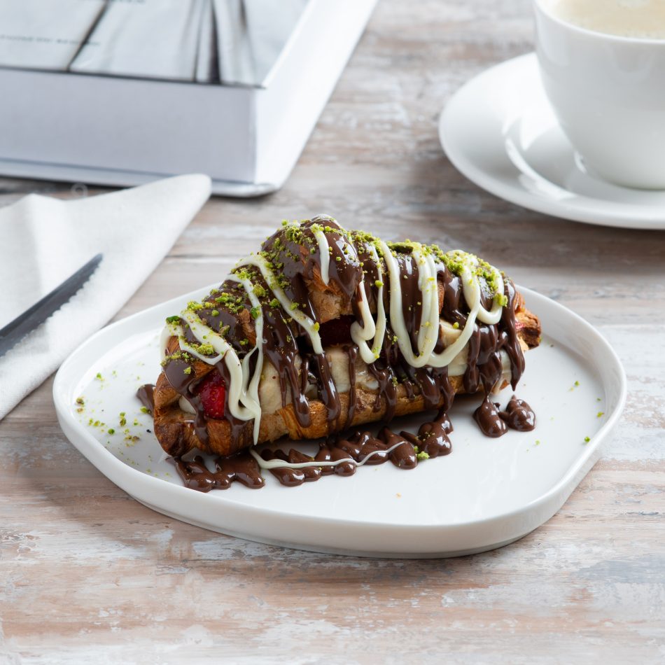 Kremalı Meyveli Kruvasan