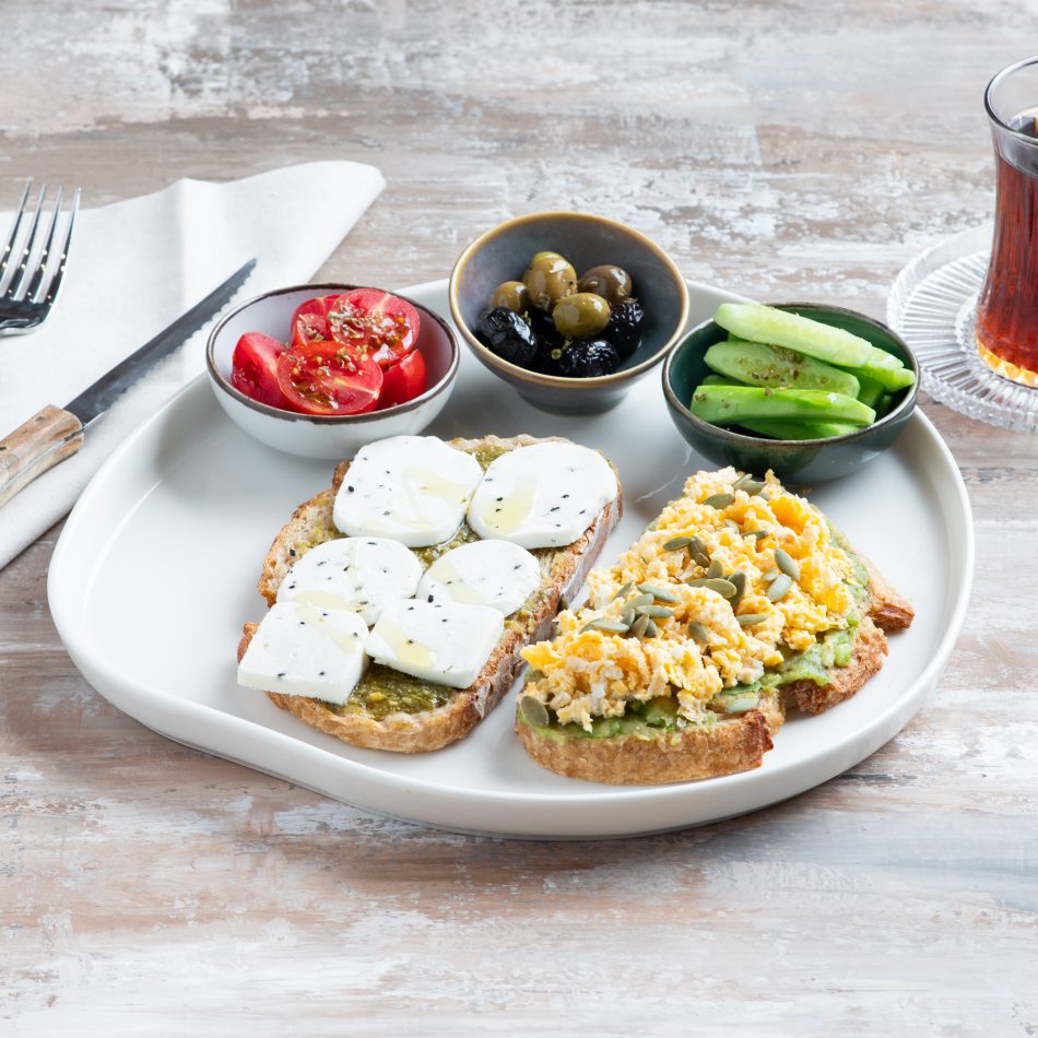 Ekşi Mayalı Ekmek Üstü