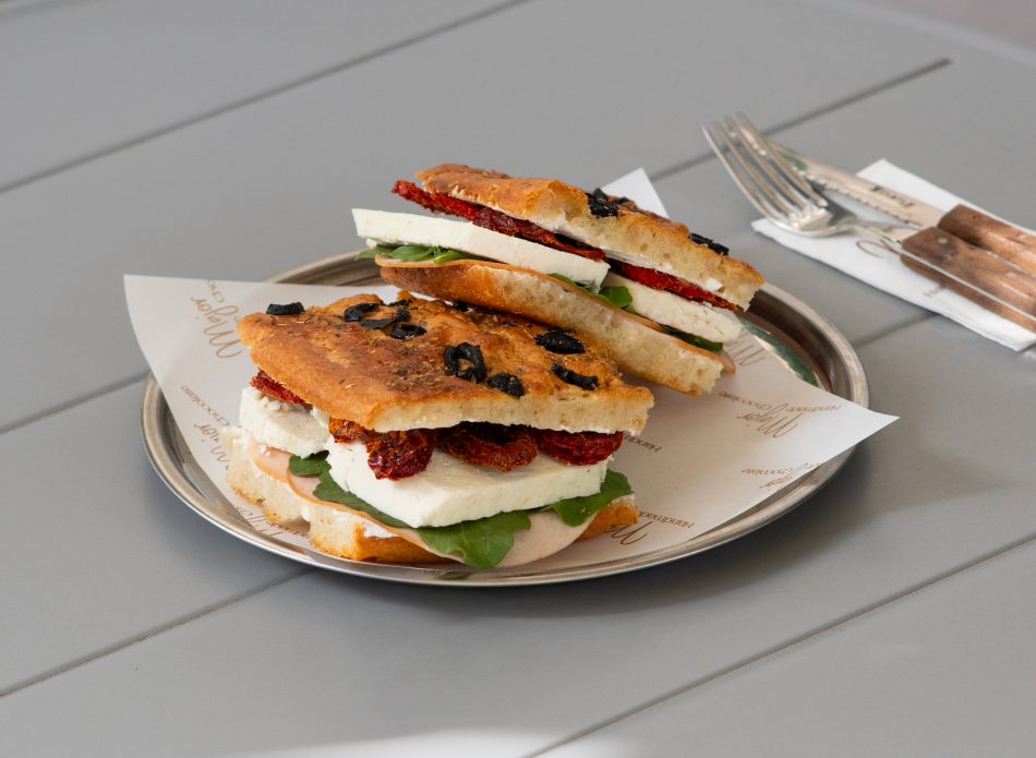 HİNDİ FÜMELİ SANDVİÇ