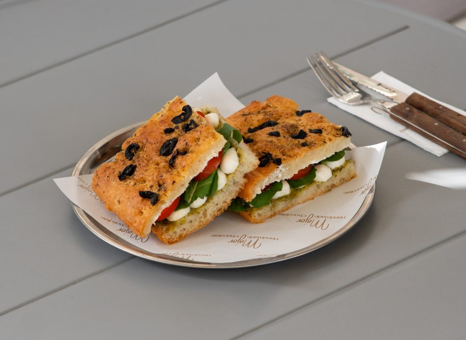 ÜÇ PEYNİRLİ SANDVİÇ