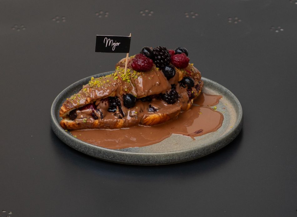 ORMAN MEYVELİ KRUVASAN