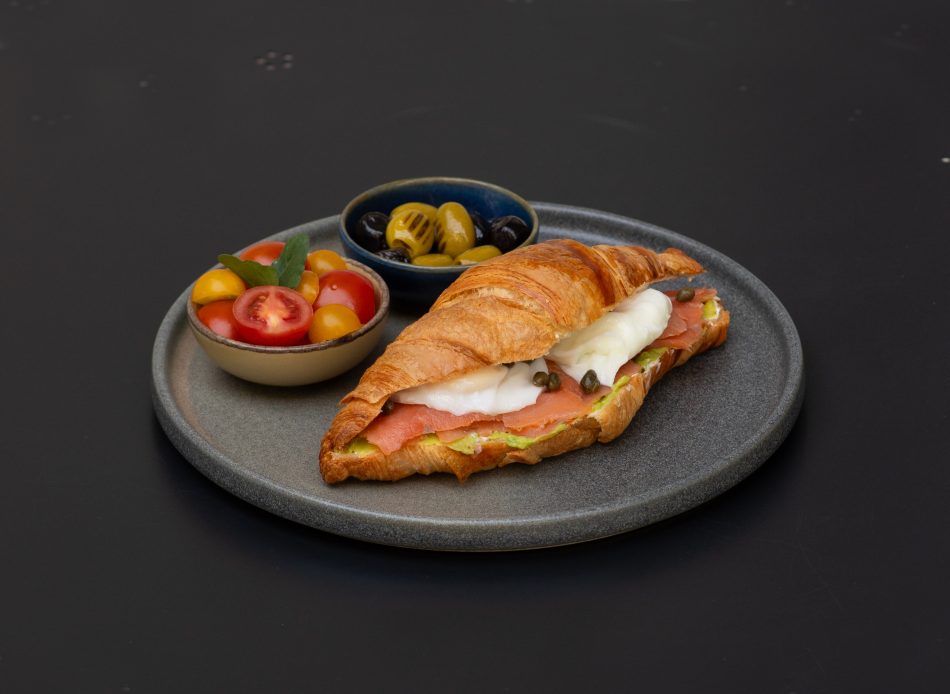 Somon fümeli kruvasan